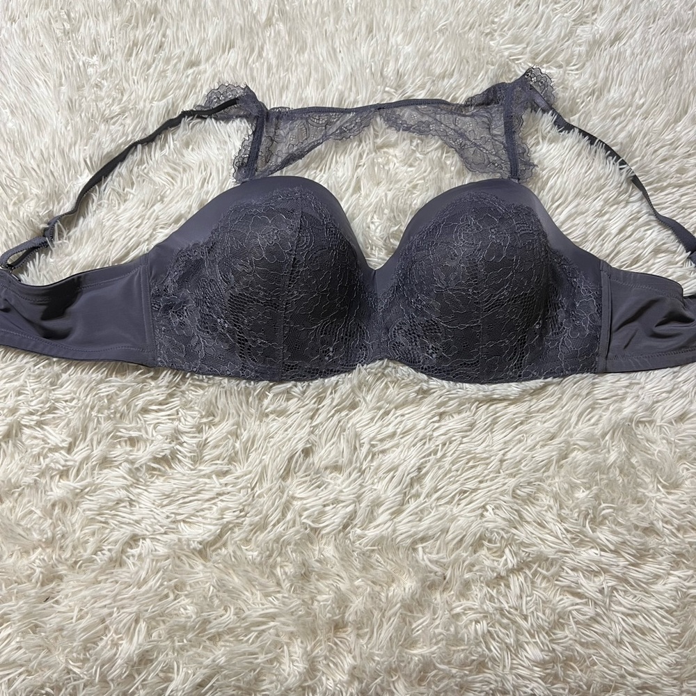 Ashley Graham bra size 42DDD